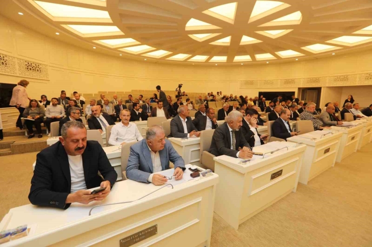 Gaziantep Büyükşehir’den Tff Başkanı Hacıosmanoğlu’na Fahri Hemşerilik Payesi