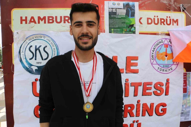 Oryantiring Yarışmasına Katılanlara Tatlı İkram Edildi