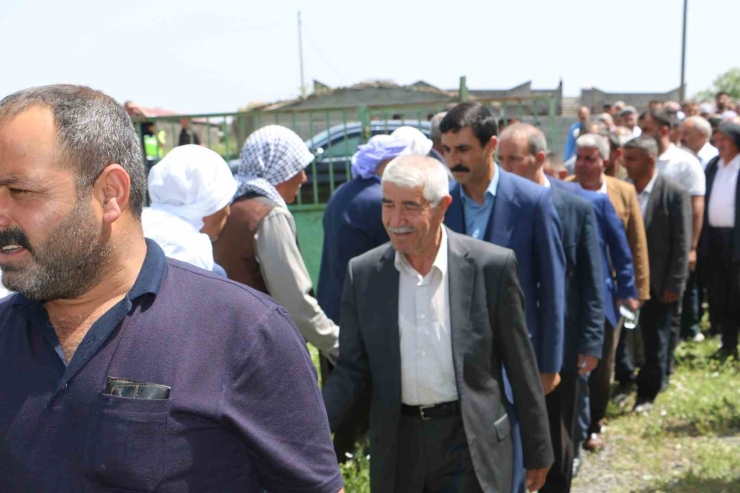 Diyarbakır’da 12 Yıllık Husumet Barış Yemeği İle Son Buldu