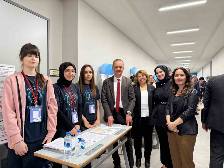 Malatya Mehmet Ali Aydınlar Fen Lisesi’nde Bilim Fuarı Düzenlendi