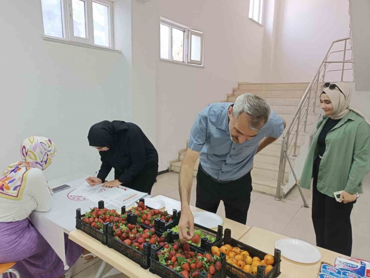 "kitaplarım Ve Arkadaşlarımla İyi Hissediyorum" Projesi Başladı