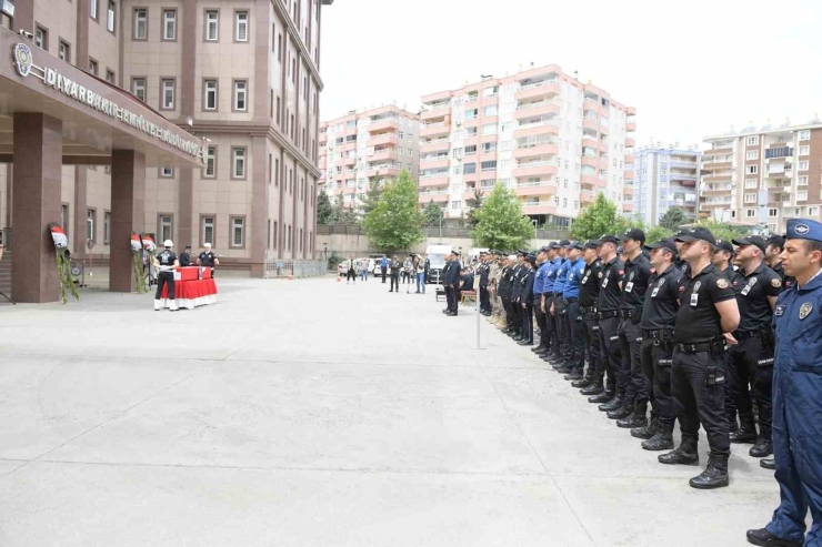 Diyarbakır’da Hayatını Kaybeden Emniyet Müdürü Memleketine Uğurlandı