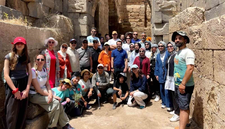 Hafta İçi Kaymakam, Hafta Sonu Turizm Rehberi