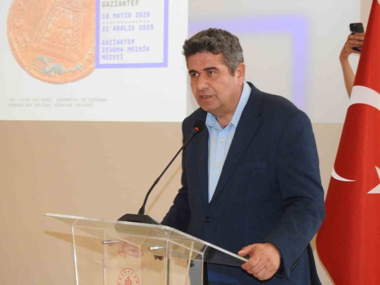 Zeugma Antik Kenti’nden Çıkarılan 33 Eser Sanatseverlerle Buluşturuldu
