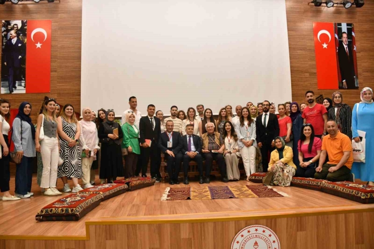 Şanlıurfa’da Öğretmenlere Masal Eğitimi