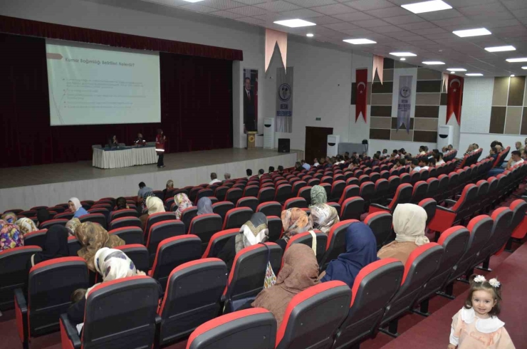Besni’de "sanal Kumar Bağımlılığı İle Mücadele" Eğitimi Gerçekleştirildi
