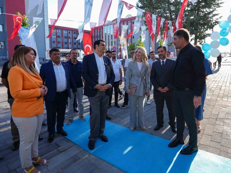 Yılmaz’dan, Gölbucks Ve Çamaşırhane Müjdesi
