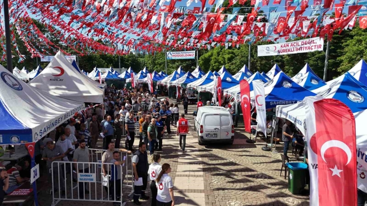 Şahinbey Belediyesi’nden Yeni Rekor: 13 Bin 625 Ünite Kan Bağışı