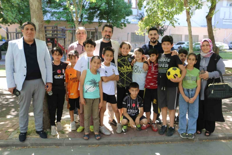 Birçok İlden Büyük Bağlar İlçesinin Sorunları Yerinde Dinlenip Çalışmalar Yapılıyor