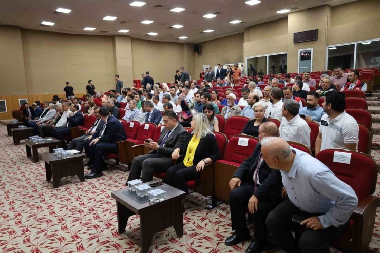 Esnafın Toplantıya Katılmaması Valiyi Kızdırdı