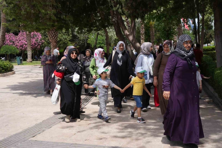 Şehitkamilli Kadınlardan Şanlıurfa’ya Tarihi Gezi