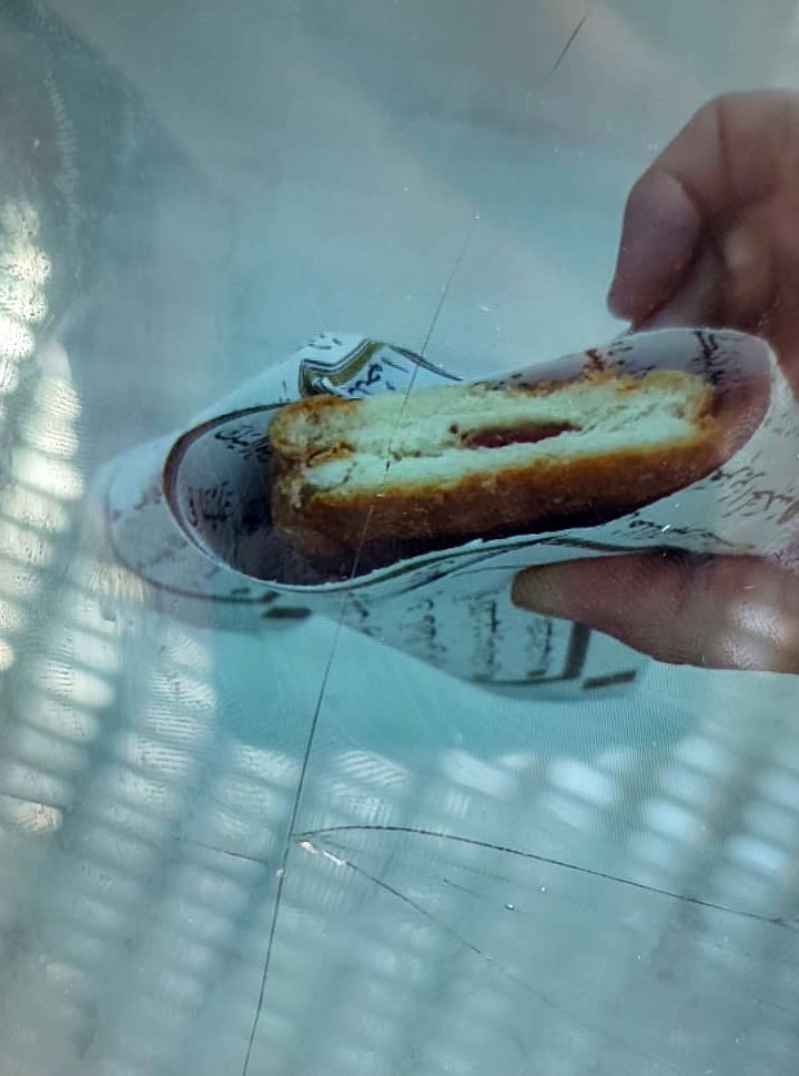 Gaziantep’te Skandal: Kantinci Kur’an-ı Kerim Sayfalarını Tost Kağıdı Yaptı