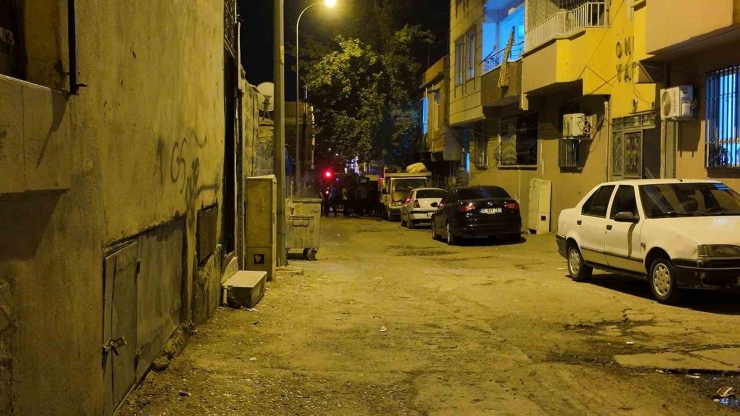 Siverek’te Polisle Silahlı Çatışma Kamerada... Zanlı Yaralı Olarak Yakalandı