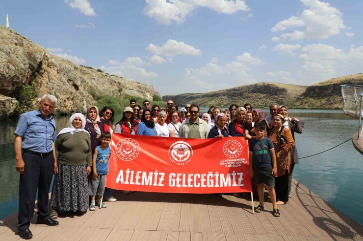 Kızılin Vadisi’nde ‘ailemiz, Geleceğimiz’ Pankartı Açıldı