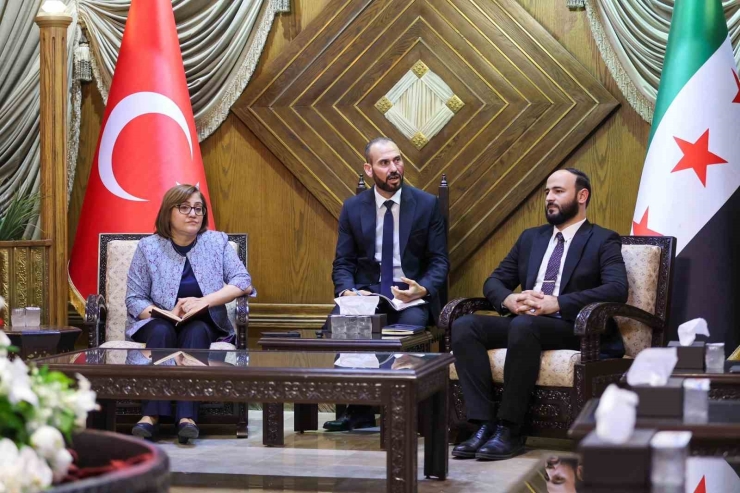 Başkan Şahin, Halep’te