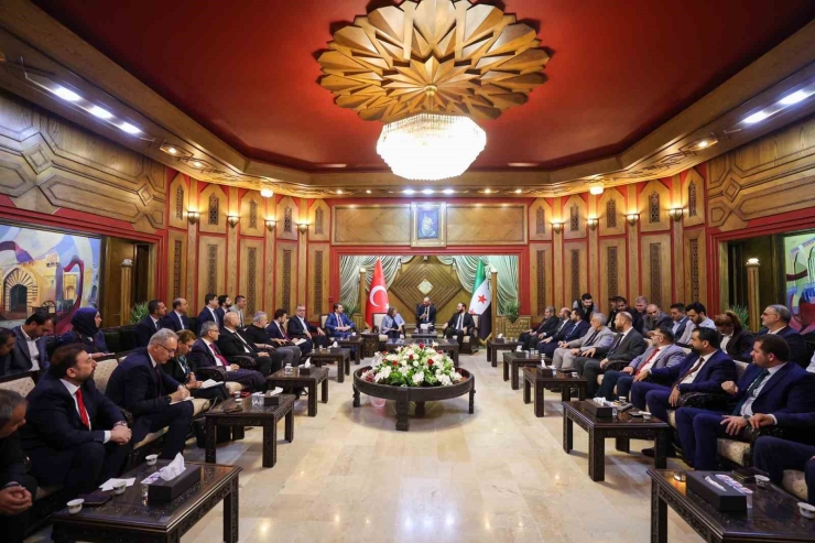 Başkan Şahin, Halep’te