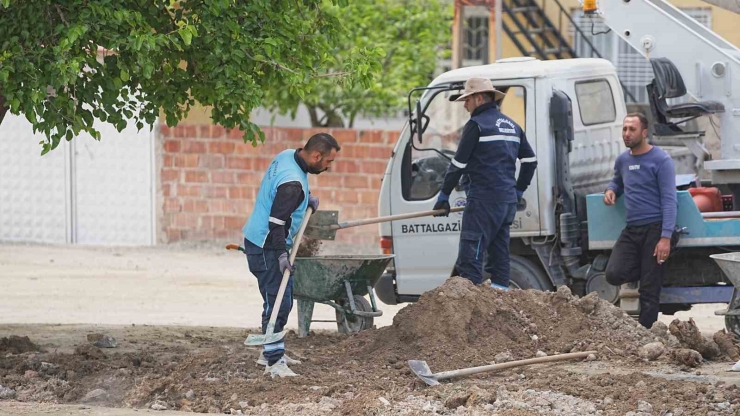 Dolamantepe Mahallesi’nde Park Ve Yol Düzenlemesi