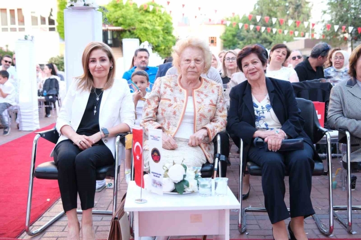 Gkv Ortaokul Mezunlarını Uğurladı