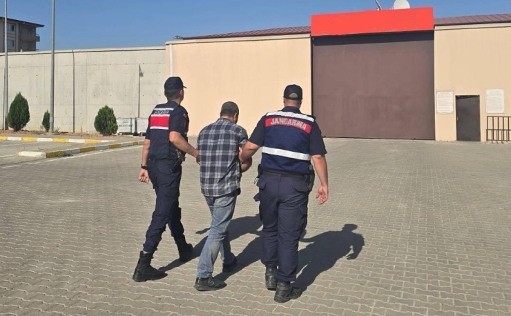 Gaziantep’te 5 Düzensiz Göçmen İle 5 Organizatör Yakalandı