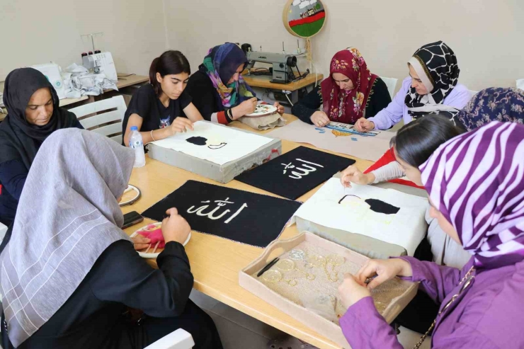 Haliliye Belediyesi Kadınlara Yönelik Eğitim Programlarını Sürdürüyor