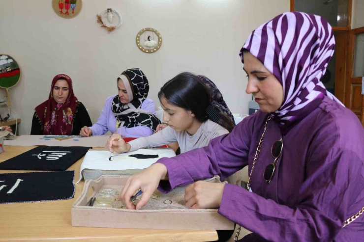 Haliliye Belediyesi Kadınlara Yönelik Eğitim Programlarını Sürdürüyor
