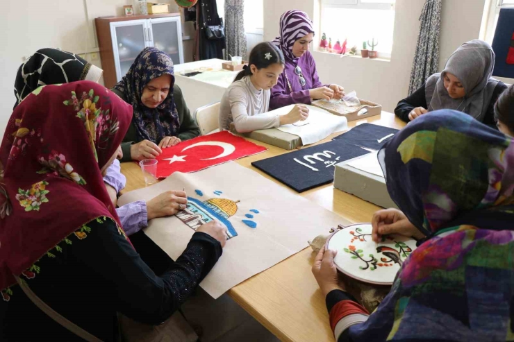 Haliliye Belediyesi Kadınlara Yönelik Eğitim Programlarını Sürdürüyor