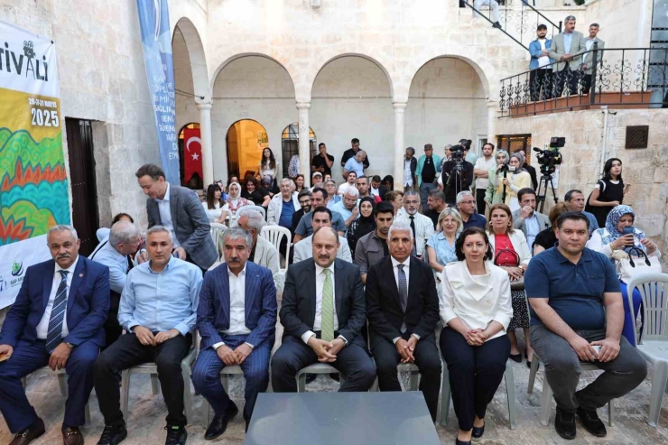 Urfa Belgesel Film Festivalinin İlk Gösterimleri Yapıldı