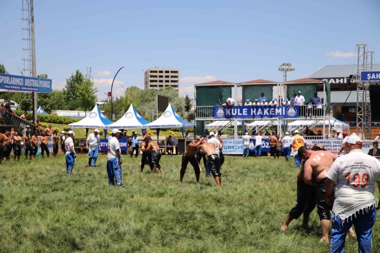 Geleneksel Yağlı Güreş Ligi, Gaziantep’te Coşkuyla Başladı