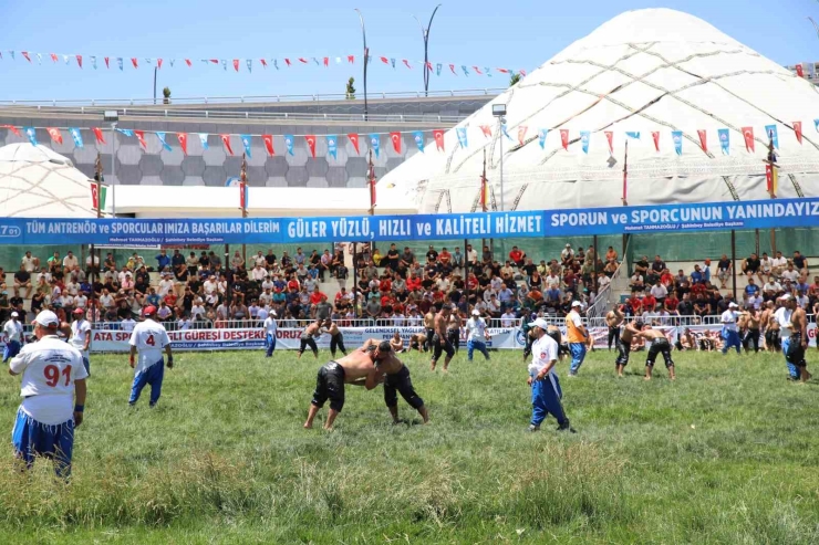 Geleneksel Yağlı Güreş Ligi, Gaziantep’te Coşkuyla Başladı