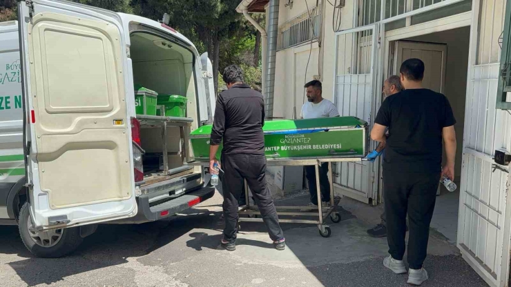 Kazada Hayatını Kaybeden 2 Gencin Cenazesi Yakınlarına Teslim Edildi