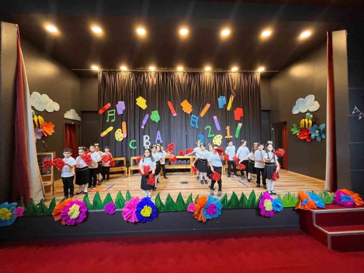 Doğa Koleji’nde 1. Sınıflar İçin Okuma Bayramı Ve Yılsonu Etkinliği Düzenlendi
