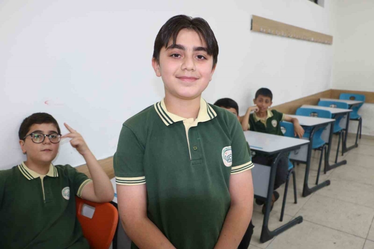 Diyarbakır’daki Öğrenciler Bursluluk Sınavında Büyük Başarı Elde Etti