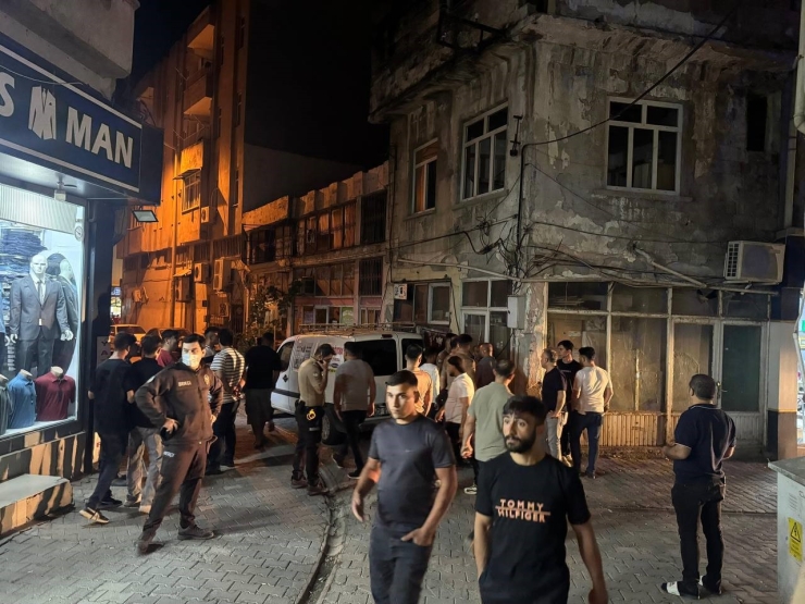 Sahipli Köpeğin Saldırısına Uğrayan Adam Yaralandı