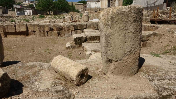 Perre Antik Kentteki Kazılar Roma Çeşmesi’nden Başladı