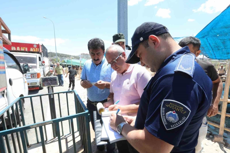 Büyükşehir’den Kurban Denetimi Ve Temizlik Seferberliği