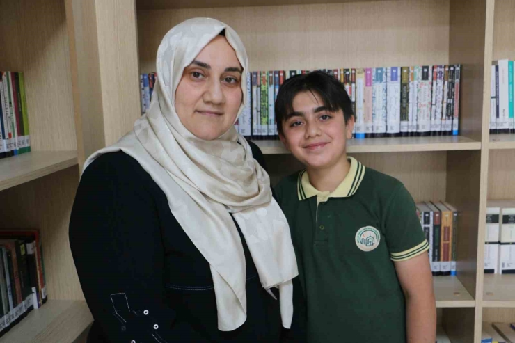 Diyarbakır’daki Öğrenciler Bursluluk Sınavında Büyük Başarı Elde Etti