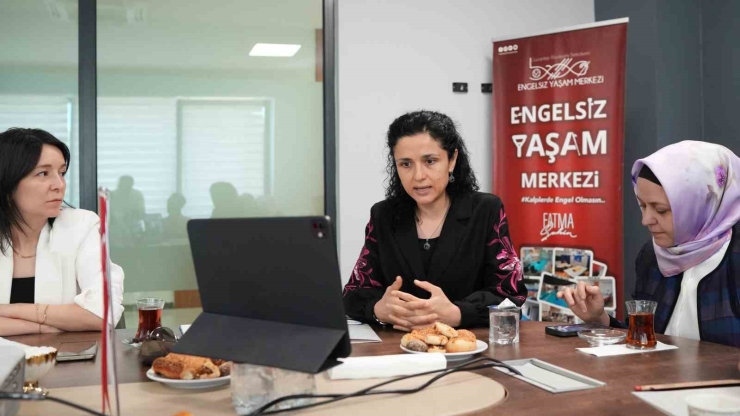 Engelsiz Yaşam Merkezi’nde Bilim Kurulu Kuruldu