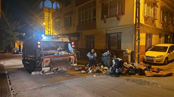 Şahinbey Belediyesi Temizlik İşleri Ekipleri Bayram Boyunca Görev Başındaydı