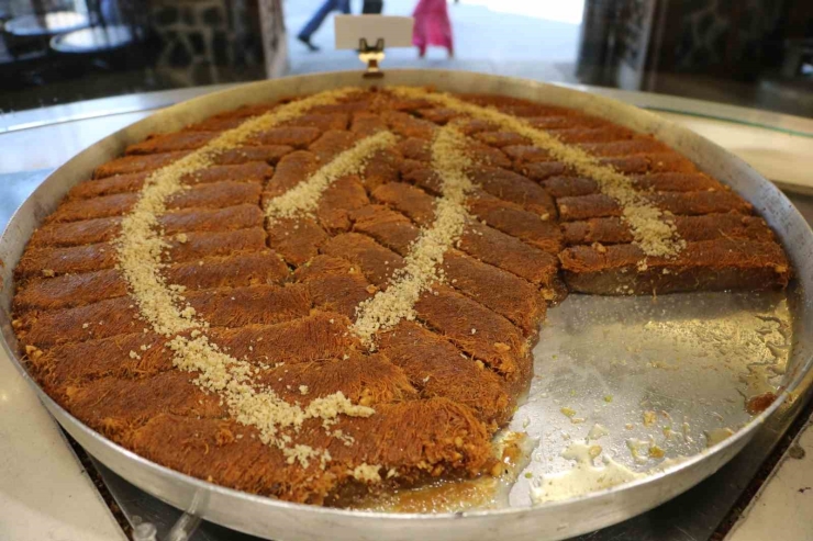 Diyarbakır’ın Tescilli Kadayıf Ve Ciğeri Bayramda Tercih Edilen Lezzetler Arasında