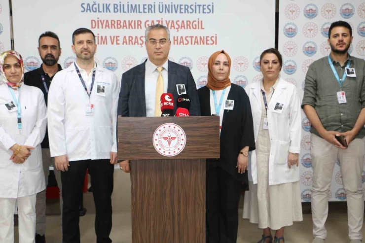 "yüzyılın En İyi Beyin Cerrahı" Seçilen Prof. Dr. Gazi Yaşargil, Diyarbakır’da Anıldı