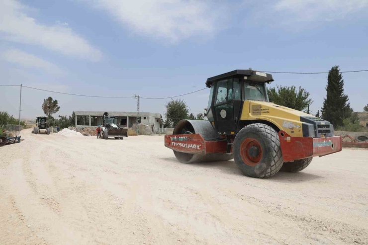 Asri Mahallesinde Üstyapı Atağı Devam Ediyor