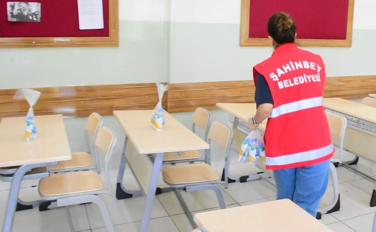 Başkan Tahmazoğlu’ndan Lgs Sınavına Giren Öğrencilere Sürpriz