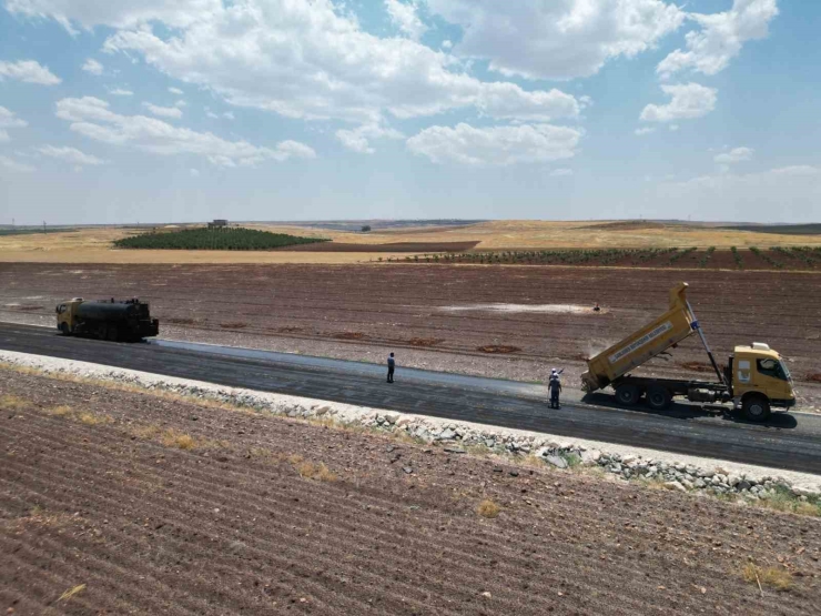 Hilvan Kırsalında Karayolları Standartlarında Yol