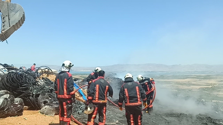 Malatya’da Şantiyede Korkutan Yangın