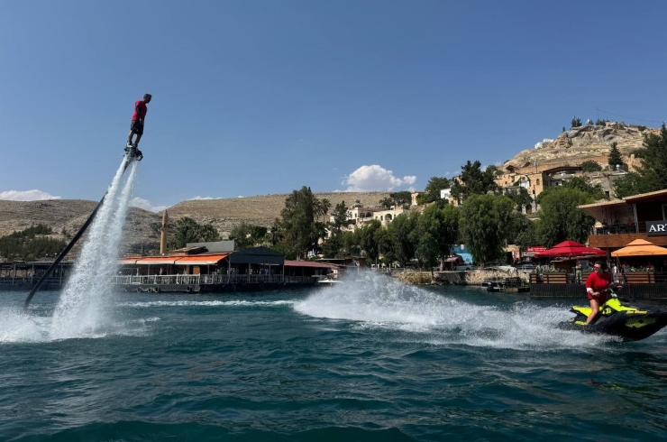Şanlıurfa İlk Defa Flyboard Ve Jet Ski Gösterisine Sahne Oldu