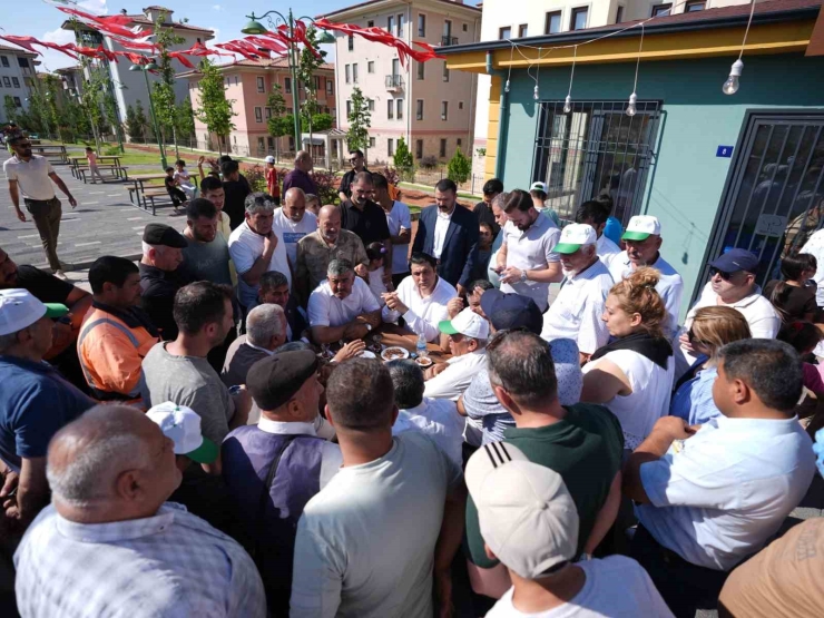 Yılmaz, Kuzeyşehir Çay Bahçesi’ni Hizmete Açtı