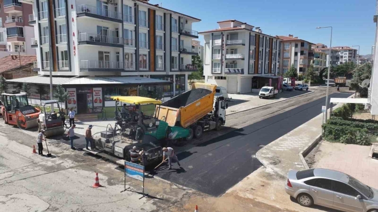 Yeşilyurt’ta Yollar Baştan Aşağı Yenileniyor