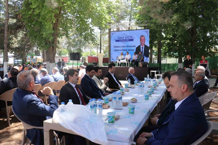 Doğanşehir’de Vahap Küçük Vefatının Beşinci Yılında Dualarla Anıldı