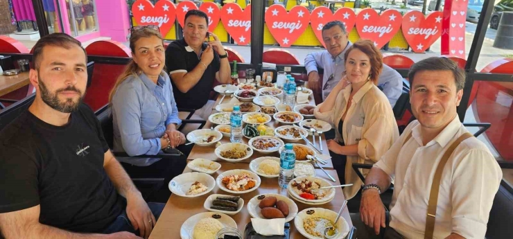 Namık Baydar Türkiye Gündeminde
