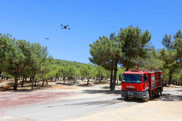 Büyükşehir İtfaiyesi’nden Termal Drone İle Yangın Nöbeti